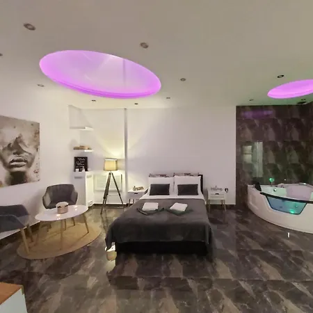 New Moment Lux Zarkovo