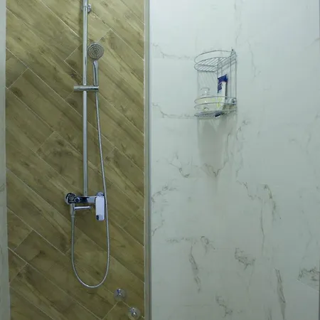 New Moment Lux Daire