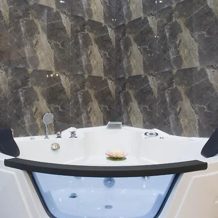 아파트 New Moment Lux